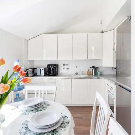 3 Bedroom 24h Self Check In, Free Parking, Ac, Fireplace *