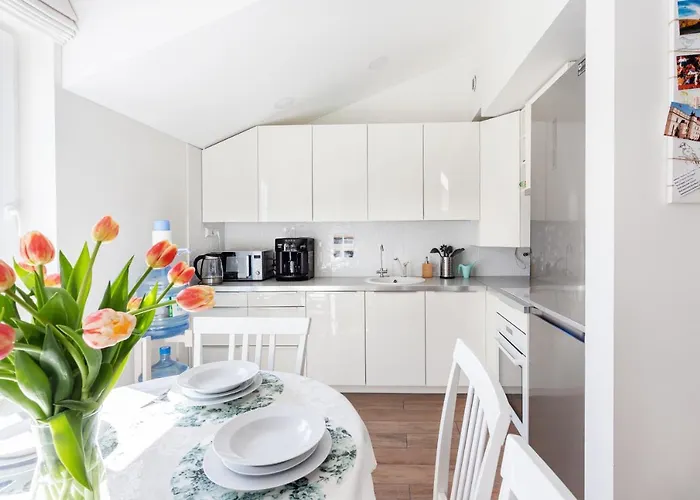 3 Bedroom 24h Self Check In, Free Parking, Ac, Fireplace *