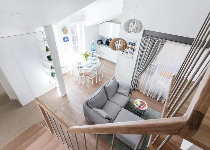 3 Bedroom 24h Self Check In, Free Parking, Ac, Fireplace