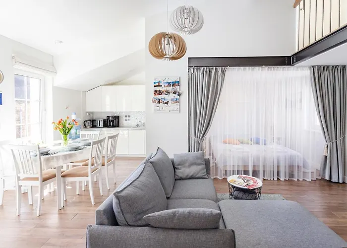 3 Bedroom 24h Self Check In, Free Parking, Ac, Fireplace