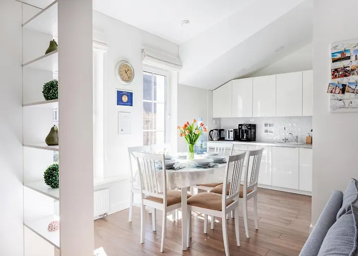 3 Bedroom 24h Self Check In, Free Parking, Ac, Fireplace